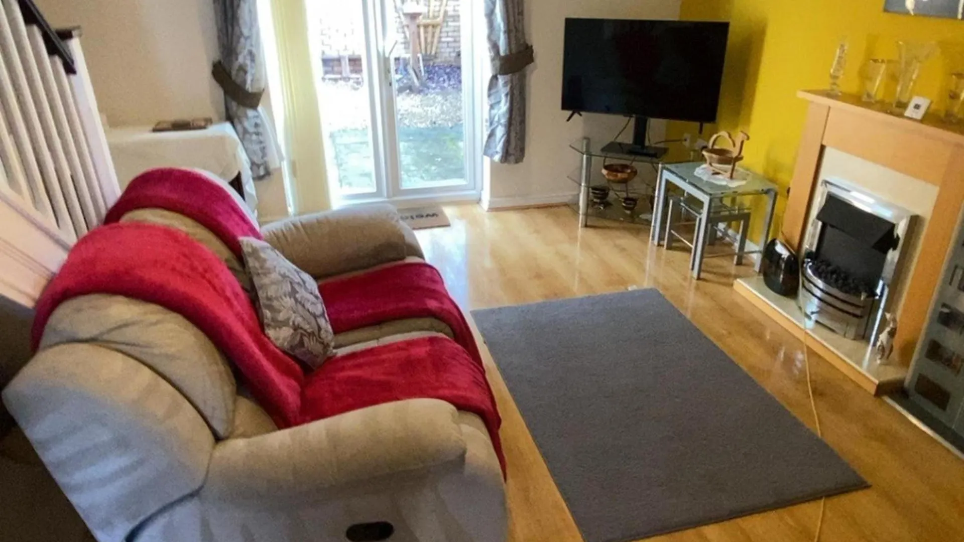 Quiet 2Bedroom Home-Garden-Parking-Family Friendly Swansea Holiday home
