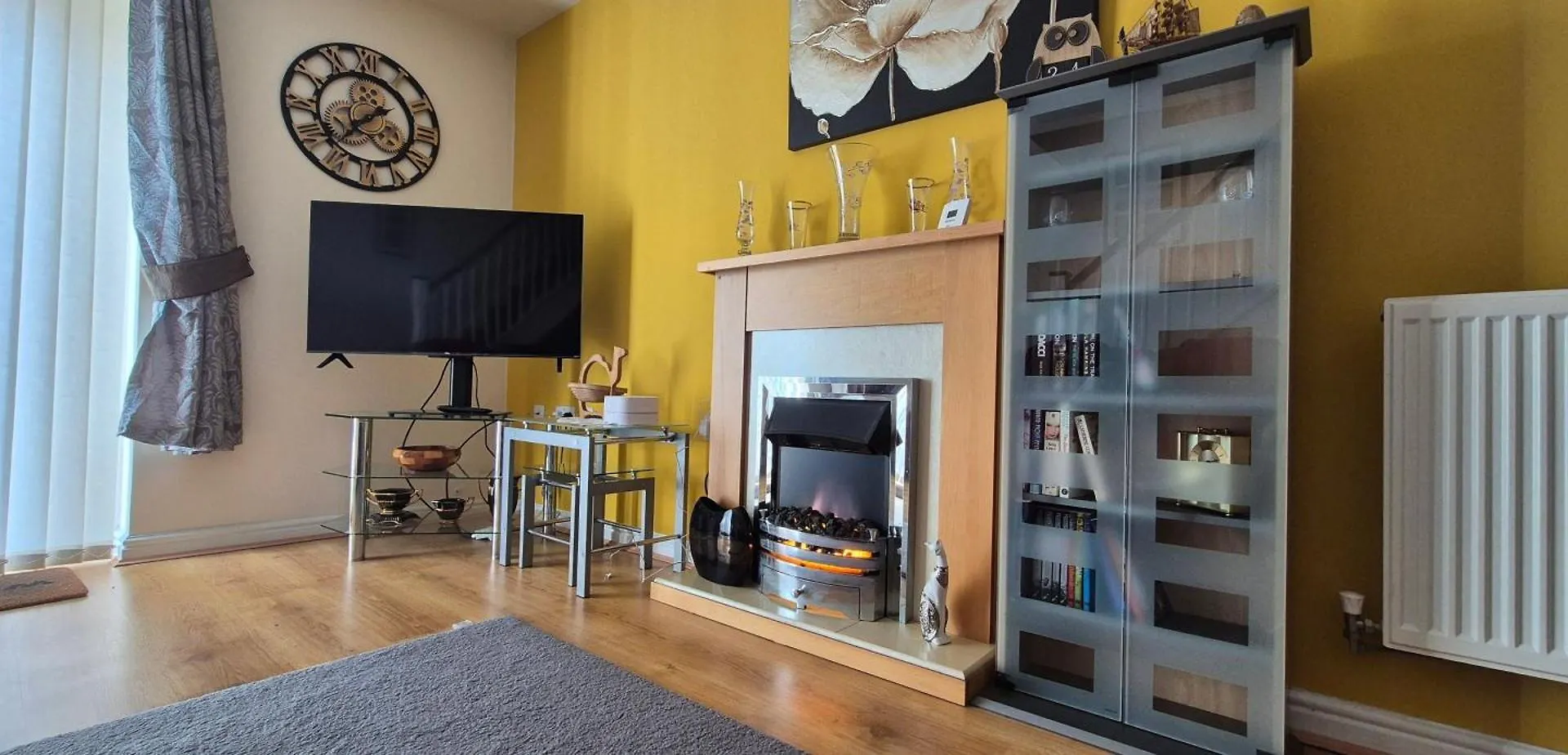 Quiet 2Bedroom Home-Garden-Parking-Family Friendly Swansea 0*,